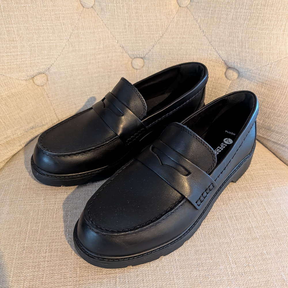 Leather Sperry Loafers 8.5 (Fits Like 9)